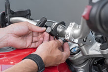 Load image into Gallery viewer, Peak Design Motorcycle Bar Mount MMMABBK1